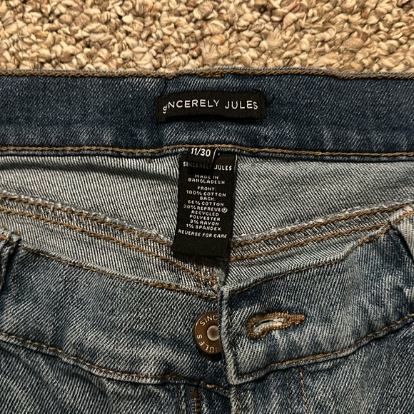 Jean Shorts - Picture 3 of 3